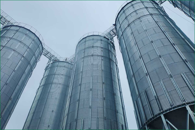 Steel grain silo